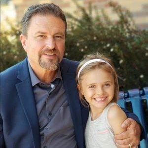 Meet your Posher, Gregory